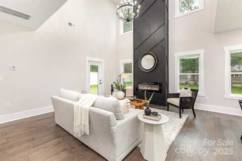 9527 Walkers Ferry Road, Charlotte, NC 28214