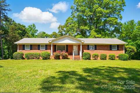 6215 Simpson Road, Charlotte, NC 28216