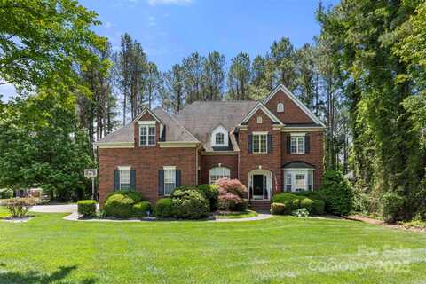221 Silvercliff Drive, Mount Holly, NC 28120