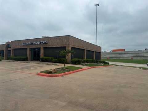 1303 N Travis Street, Sherman, TX 75092