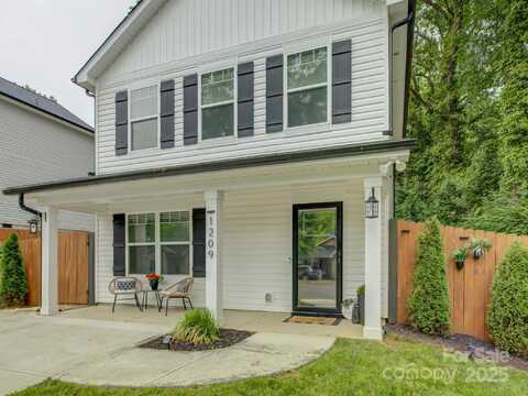 1209 Gaston Avenue, Gastonia, NC 28052
