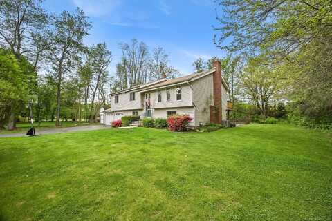 39 Edgewood Drive, Wallingford, CT 06492