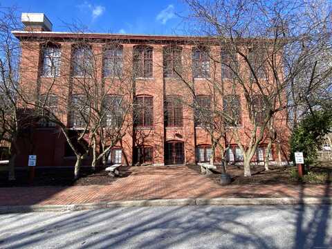 839 Main Street, Torrington, CT 06790