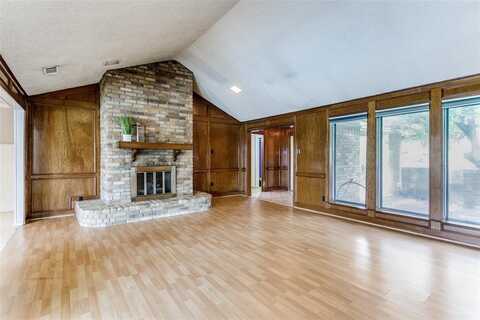 1926 Kensington Drive, Carrollton, TX 75007