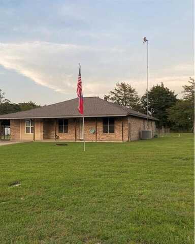 204 County Road 2211, Ivanhoe, TX 75447