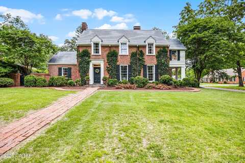 38 Northwood Avenue, Jackson, TN 38301