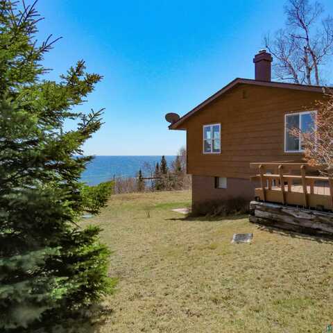 7168 Bayview Dr, Tofte, MN 55615