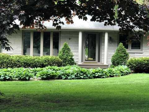 3937 Bay Shore Dr, Sturgeon Bay, WI 54235