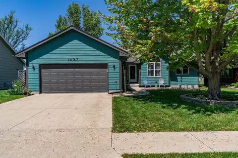 1427 W Washington Street, Winterset, IA 50273