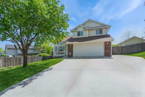 1249 NW 108th Circle, Clive, IA 50325