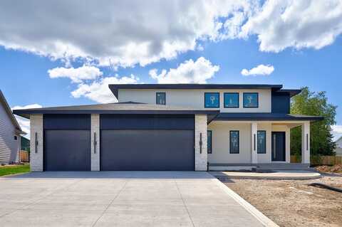 4727 Hillsdale Drive, Urbandale, IA 50322