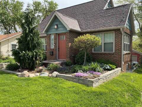 729 5th Street, West Des Moines, IA 50265
