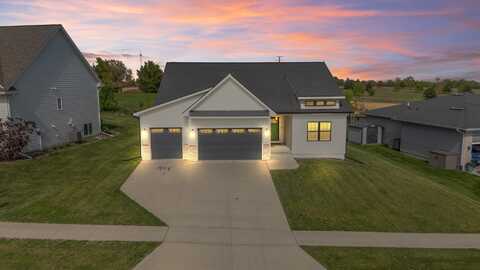 1114 Warrior Run Drive, Norwalk, IA 50211
