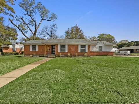 820 Ranier Circle, Garland, TX 75041