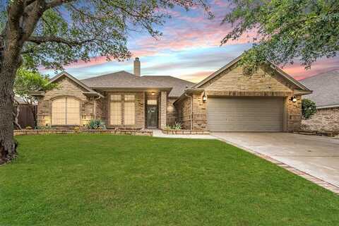 113 Water Wood Drive, Saginaw, TX 76179