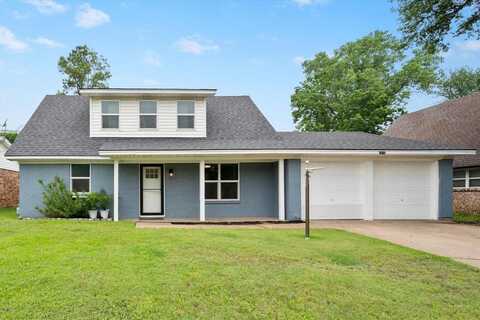 233 NE Moody Street, Burleson, TX 76028