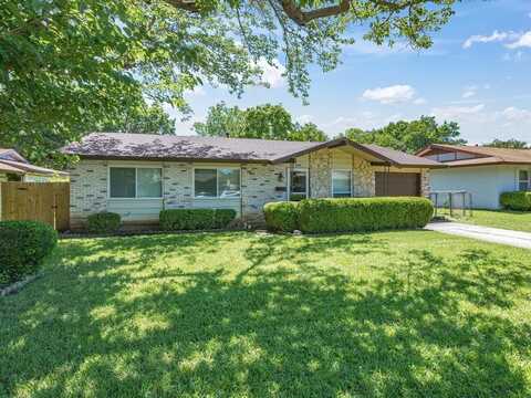 4658 Larkhill Drive, Dallas, TX 75211