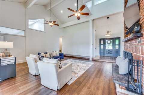 9204 Mill Hollow Drive, Dallas, TX 75243