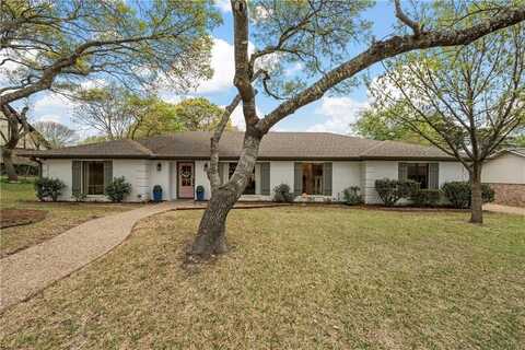 10019 Shadowcrest Street, Woodway, TX 76712