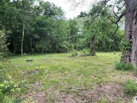 102 Elm Street, Bonham, TX 75418