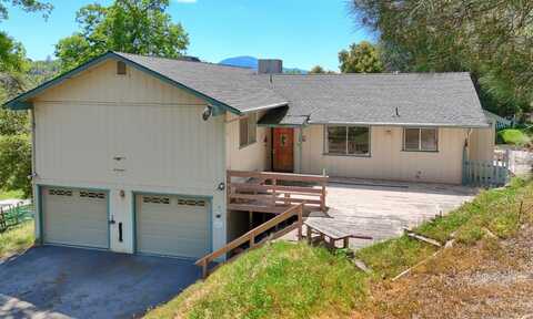 42275 Buckeye Road, Oakhurst, CA 93644