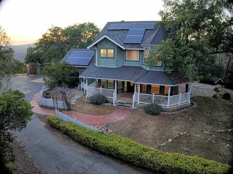 44434 COUNTRY OAK Lane, Coarsegold, CA 93614