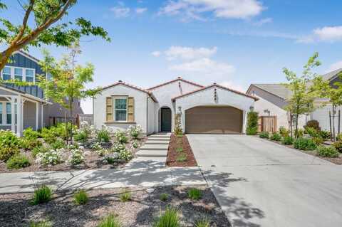 4494 Little Canyon Drive, Madera, CA 93636