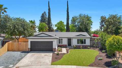 5706 Tamera Avenue N, Fresno, CA 93711