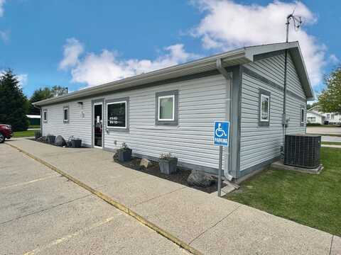 935 Bryant, Louisville, IL 62858