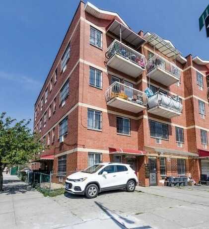 111-15 37 Aven, Corona, NY 11368