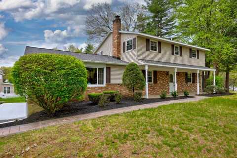 32 Sunrise Ter, Clifton Park, NY 12065