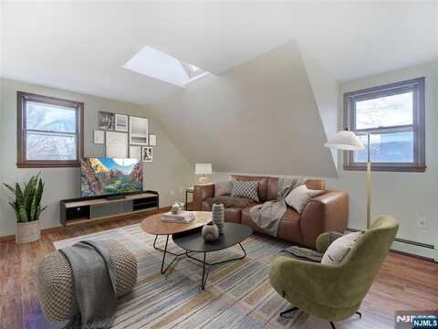 60 Greenwood, Montclair, NJ 07042
