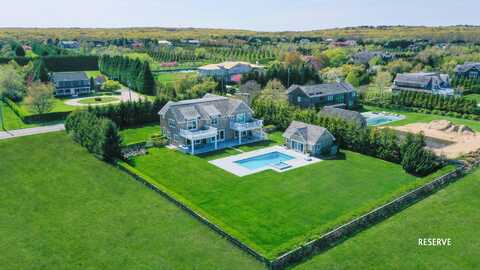 917 Deerfield Road, Water Mill, NY 11976