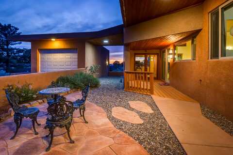 536 BLACK BEAR Road NE, Albuquerque, NM 87122