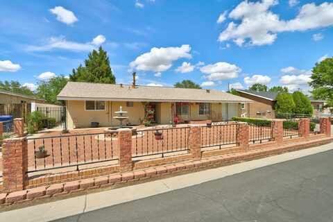 2807 DESERT GARDEN Lane SW, Albuquerque, NM 87105