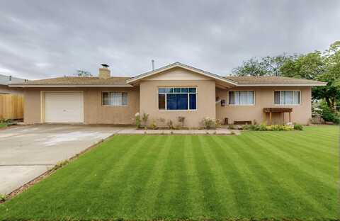 1523 CONCHAS Street NE, Albuquerque, NM 87112