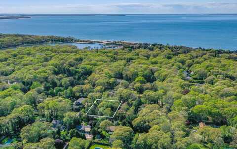 12 Homestead Lane, East Hampton, NY 11937