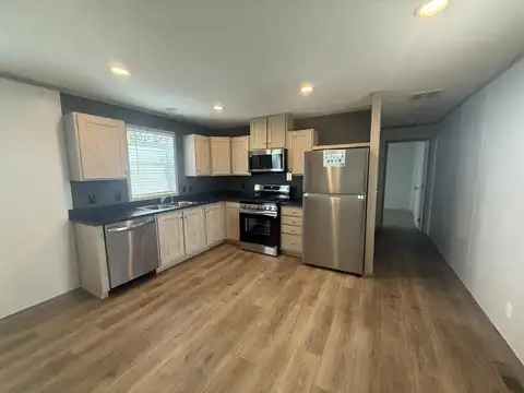 300 Forrest Ave., Springfield, IL 62702