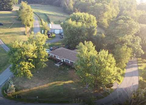 215 Willow Rd, Avella, PA 15312