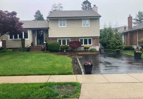 39 MACARTHUR AVE, PLAINVIEW, NY 11803