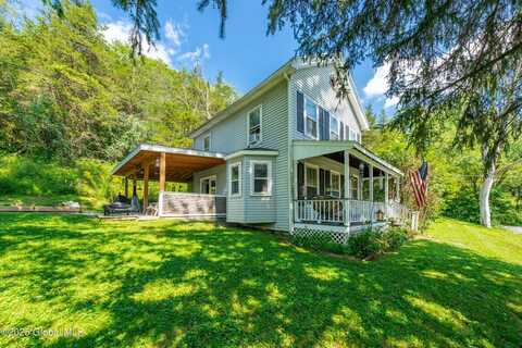 418 W Ghent Road, Stockport, NY 12534