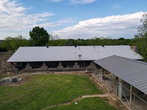 1113 2nd St, Haileyville, OK 74546
