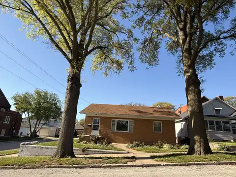 601 E Coolbaugh St, Red Oak, IA 51566