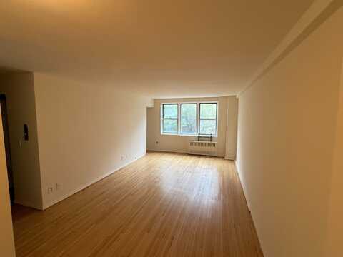 3855 Orloff Ave, Bronx, NY 10463