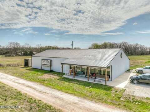 8637 Oxbow Lane, Neosho, MO 64850