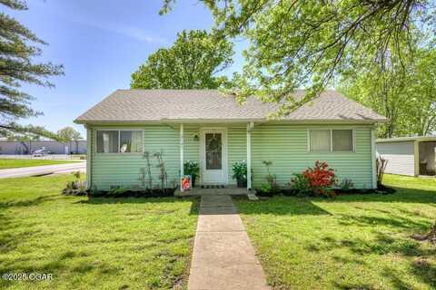 2147 S Main Street, Carthage, MO 64836
