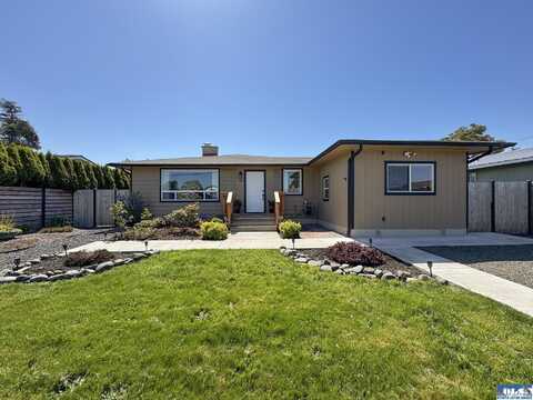 167 W Hammond, Sequim, WA 98382