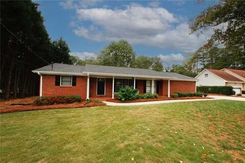 2533 Whispering Pines Drive, Grayson, GA 30017