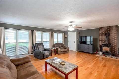 16 Pine Grove Road, Cartersville, GA 30120