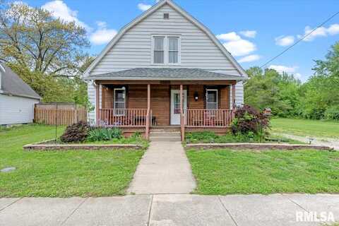 805 E Kinzie Street, Riverton, IL 62561